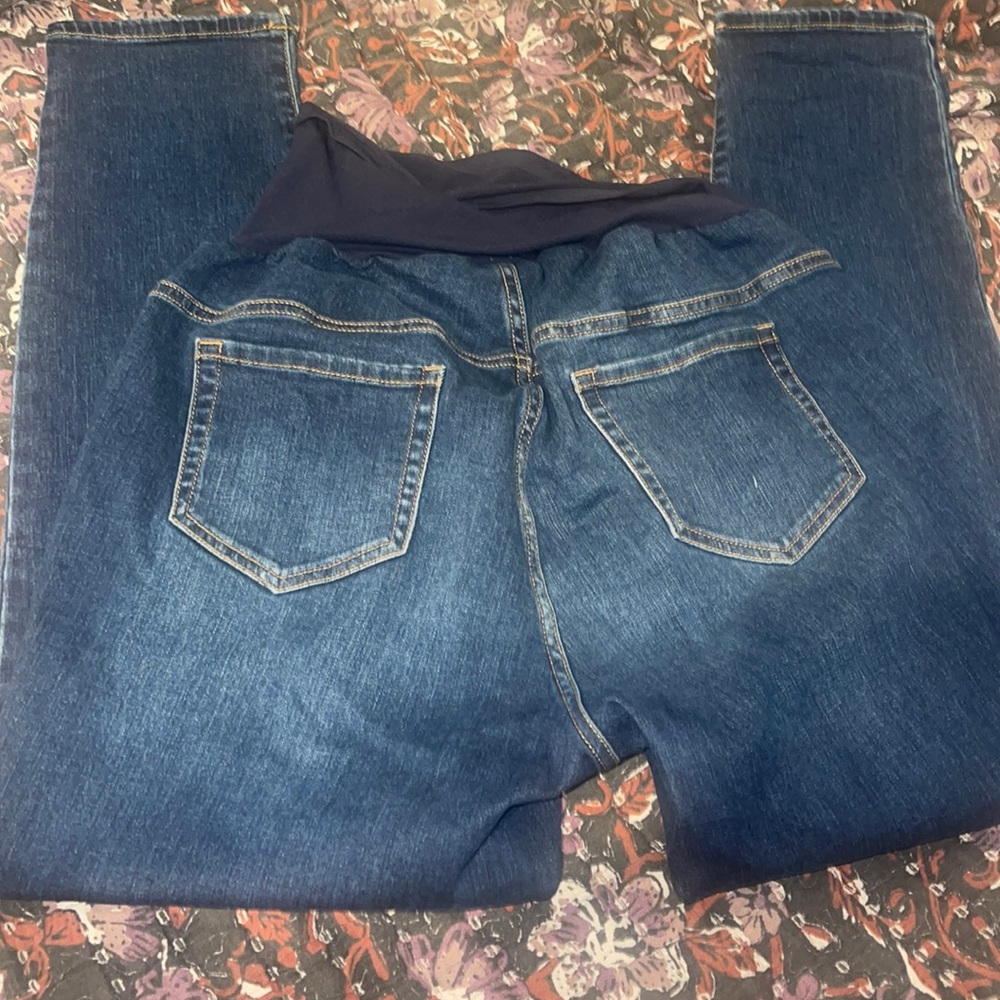 Full belly panel maternity jeans.